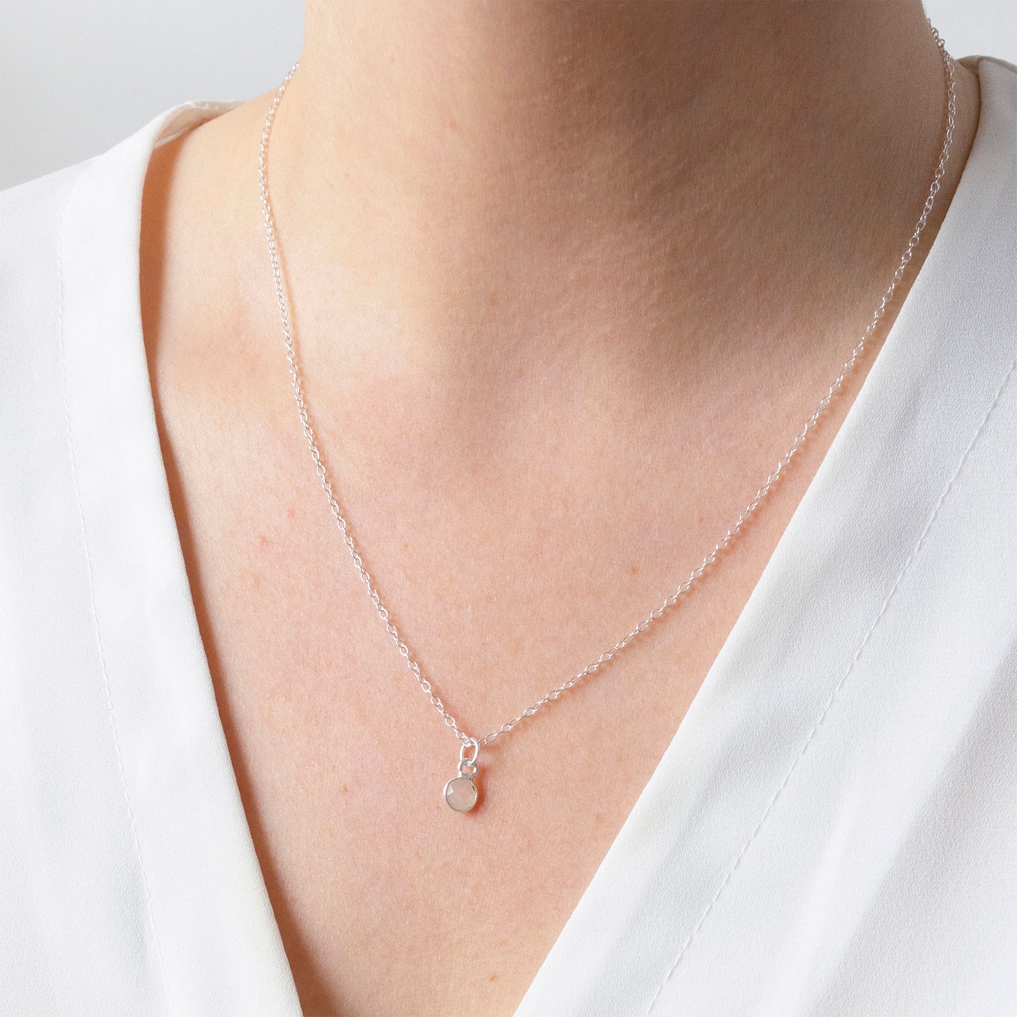 Minimal sale pendant necklace